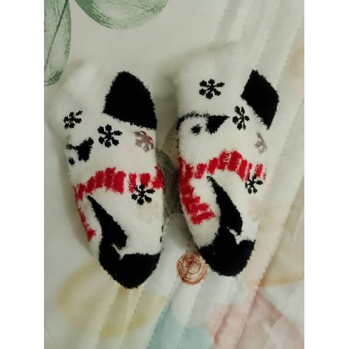 Chaussettes Courtes Chaudes Colorées 5 Ans Neuves.