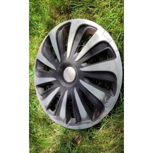 Enjoliveur Gorecki Michelin Caliber 14" Black & Silver Plata Noir & Argent Pour Roue De Voiture Automobile 14 Pouces " Design Ohim