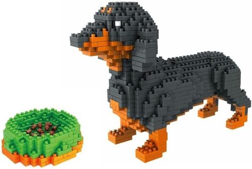 Chien Saucisse ou Teckel. Figure à Assembler avec des nanoblocs. 898 pièces.