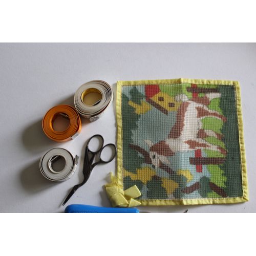 Lot De Mercerie Ancienne 3 Mètres De Couturière, Ciseaux, Crochet Tapis, Canevas