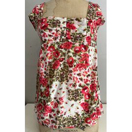 Teeshirt Femme Cache Cache Taille : 3 Marque : Cache Cache Couleur : Blanc,R Ouge, Kaki Largeur : 40 Cm, Hauteur 64 Cm, Très Bon État Général,  Matière : 100% Coton,
