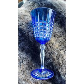 Verre À Vin En Cristal. Cristal D'arques Pavane Bleu. Haut 17.5 Cm. Diamètre 7.8 Cm, 249g
