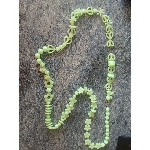 Collier Fait Maison Vert Anis Environ 45cm