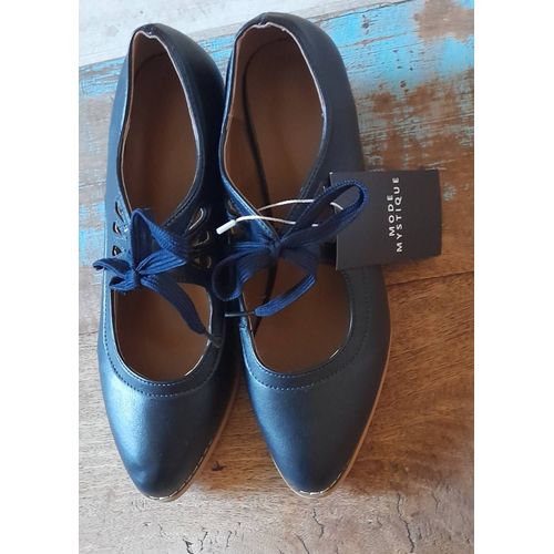 Chaussures Femmes - 39