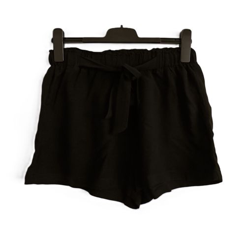 Short Noir Avec Ceinture À Nouer. Primark. Taille 40 / 42