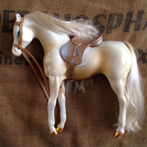 Cheval De Bratz Blond Pommelé