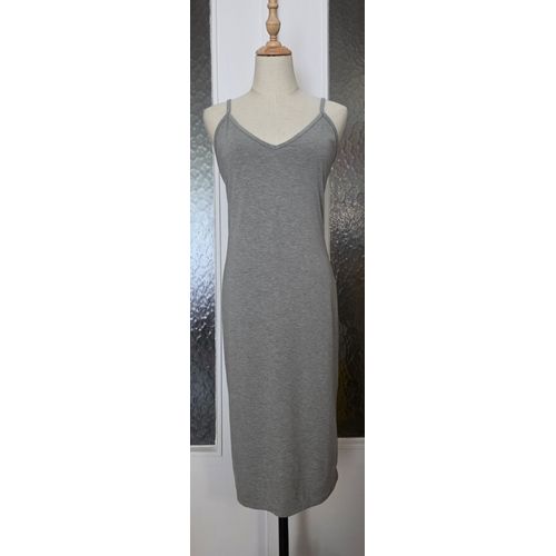Robe De Marque Shein, Sans Manches, Taille L, 90% Rayon, 10% Spandex. Couleur Gris. Longueur: 100cm