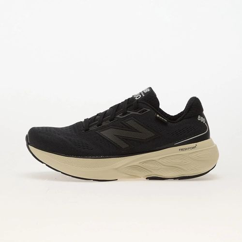 Chaussures Baskets New Balance 880 Black Eur