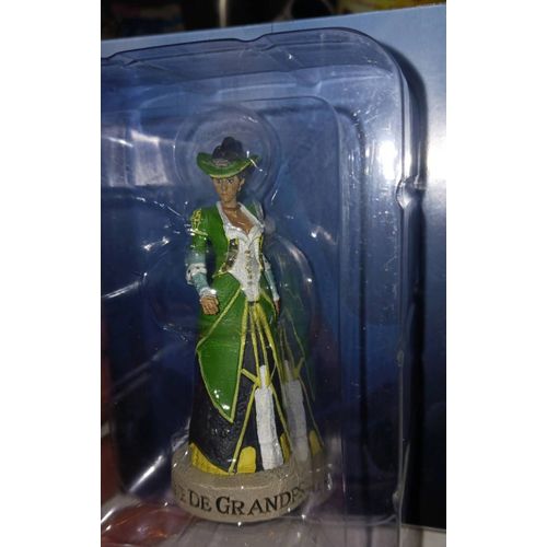 Figurine Assassins Creed Aveline De Grandpre