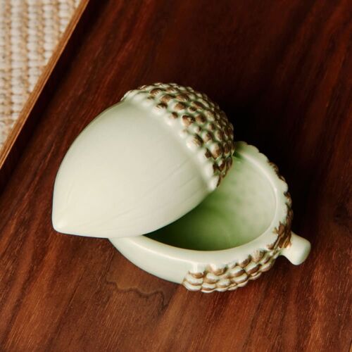 Boite décorative noisette en céramique verte H7