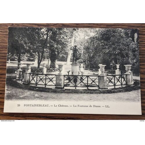 Carte Postale Fontainebleau Le Château - La Fontaine De Diane