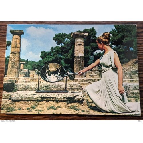 Carte Postale Grèce Olympia - La Flamme Olympique