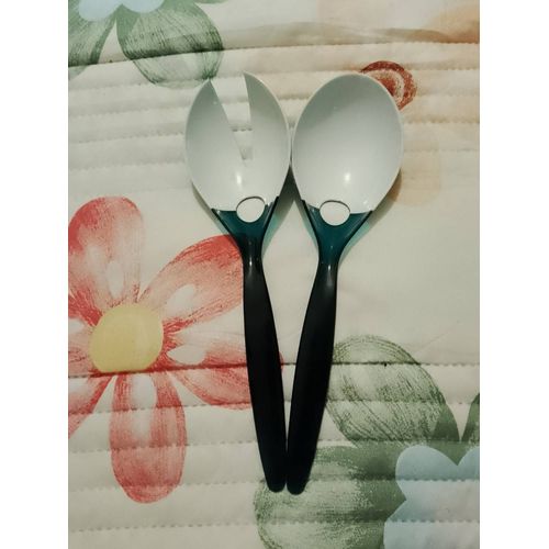 Cuillères À Salade Bleues En Plastique.