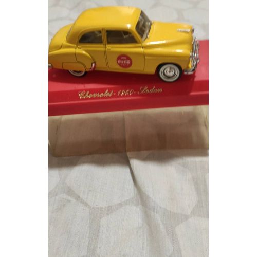 Je Vends Une Voiture De Collection, Chevrolet 1950 Sedan, J'Attends Vos Prix Avec Impatience Car La Marque Sedan Recherche À Racheter Leur Propre Véhicule Collector !!!