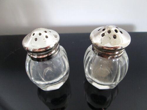 Lot De 2 Mini Salières De Table