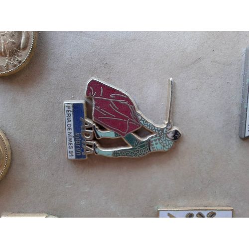 Pins Adia Interim Feria  91 Taureau Tauromachie Courtois