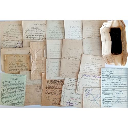 Lot 15 Lettres Poilu Joseph Bruyere Mort Pour La France Et Queue De Cheval Guerrier Balte (1897 ¿ 1917, Craonne Chemin Des Dames)