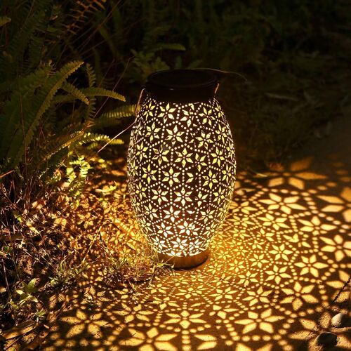 Le Noir Orientale Lanterne Solaire Exterieur, Métal Ip65 Étanche Lampe Solaire Exterieur Jardin, Marocaine Lumiere Solaire Exterieur Suspendue Jardin Terrasse Chemin Deco Decorative Cadeau
