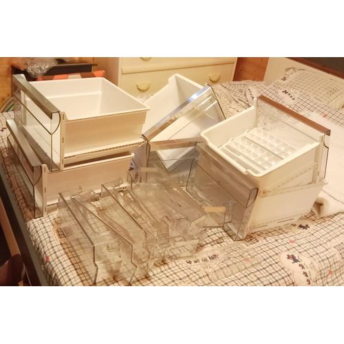 Lot de bacs de rangement frigo et congélateur Sharp