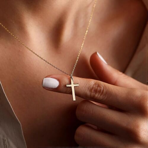 Collier De Couleur Argentée En Acier Inoxydable De Mode Croix D'or Pour Les Femmes Hommes Colliers De Chaîne Exquise Bijoux Cadeau D'anniversaire