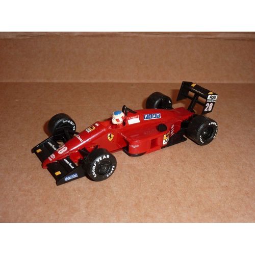 [241] Miniature 1,43ème : Ferrari.F1 - Couleur Rouge - Marque : Heller-Heller
