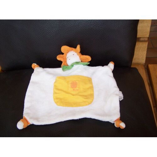 Doudou Plat Poupee Fleur Weleda Jaune Blanche Verte