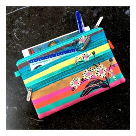 Pochette 3 zips rouge polyester 20 x 13 x 1 cm