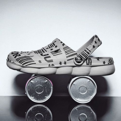 Sandales D'été Pour Hommes Chaussures De Jardin Camouflage Sabots En Caoutchouc Pantoufles De Plage De Marche Aquatique Grande 2021