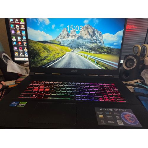 MSI KATANA 17 B12VFK-228FR 17.3" Intel Core i5-12500H - Ram 16 Go - SSD 1 To