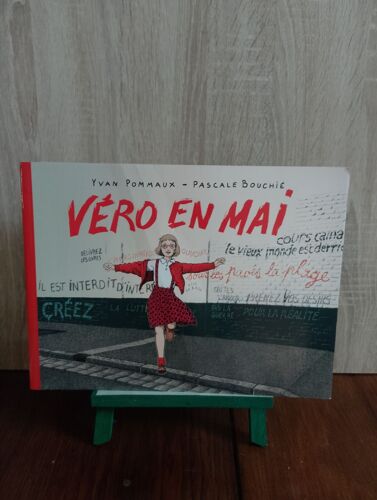 Véro En Mai - Couverture Souple