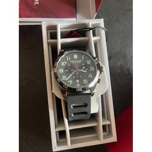 ??Montre Victorinox🇨🇭