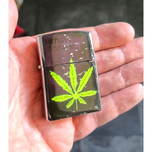 Briquet Tempête À Essence Réplique Zippo - Tattoo Reggae Amsterdam Gandja Weed -