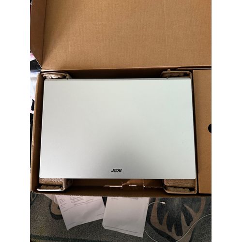 Acer Aspire 3 - 15" AMD Ryzen 7 - Ram 32 Go - DD 1 To