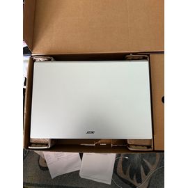 Acer Aspire 3 - 15" AMD Ryzen 7 - Ram 32 Go - DD 1 To