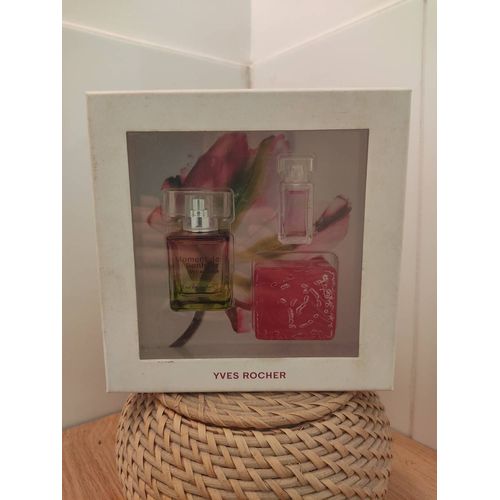 Yves Rocher Coffret Moment De Bonheur Eau De Parfum 30 Ml + Miniature 5 Ml + Savon 