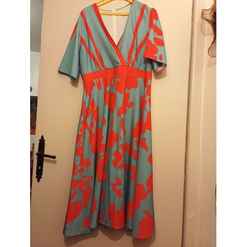 Robe Neuve Chic Belles Couleurs T 42 Evase Beau Decollete En V