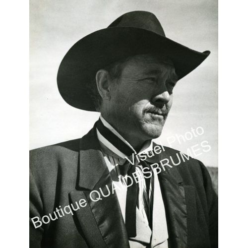 Ben Johnson, Le Solitaire De Fort Humboldt (Breakheart Pass) : Photo Argentique D'Exploitation Cinématographique - Format 18x24 Cm - De Tom Gries Avec Charles Bronson, Richard Crenna - 1976
