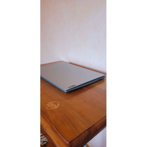 Lenovo IdeaPad 3 15ADA05 - 15.6" AMD Ryzen 7 3700U - 2.3 Ghz - Ram 8 Go - SSD 500 Go