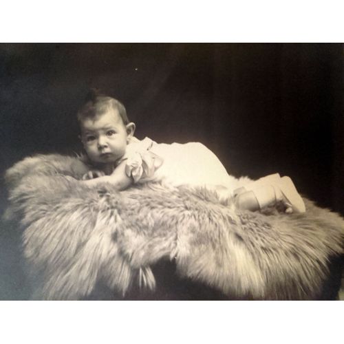 Lot 7 Photos Anciennes : Bébés Allongés Années 20 À 60