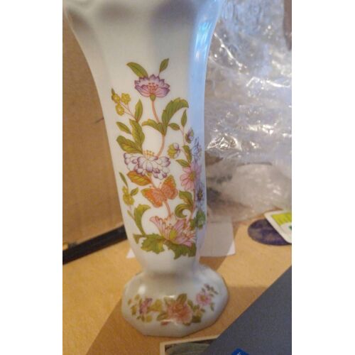 Vase fleuri 16 cm haut 7 cm diametre
