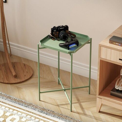 Table d'appoint verte en métal plateau carré