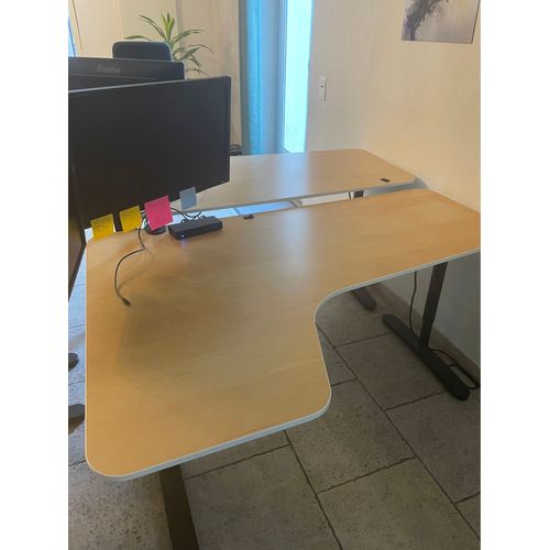 Bureau Angle