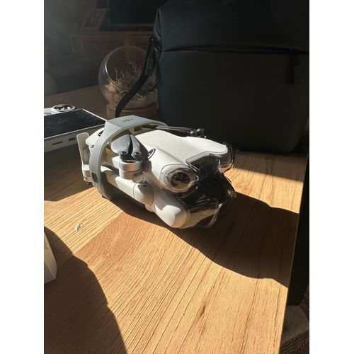 Dji Mini 4 Pro + Rc2, Flymore Combo Et 5 Batteries -Dji