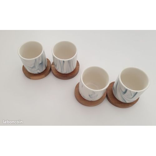 Coffret 4 Tasses À Café Blanches Et Bleues Avec Soucoupe Bois Maison Du Monde