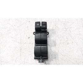 Commande Léve-Glace Avant Gauche Pour Toyota Corolla E21 (2019 - ... ) 8404002370 Mocep1296536
