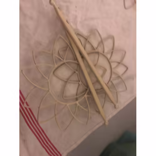 2 attaches rideaux fer forme fleur