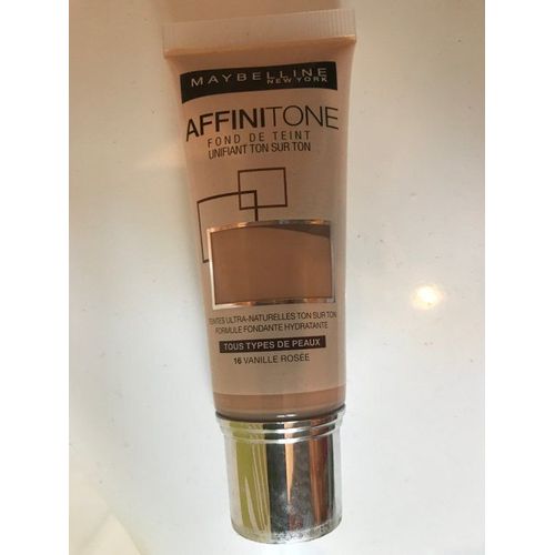 Maybelline Fond De Teint Affinitone Numero 16 Vanille Rose Rose