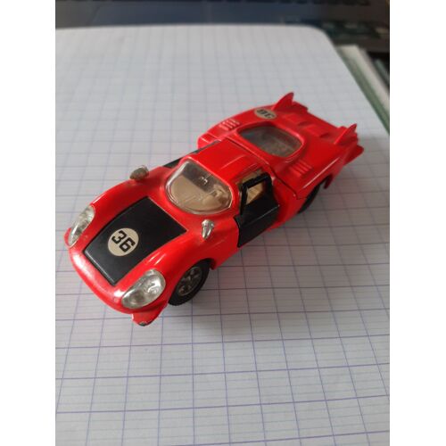 Voiture Alfa Romeo 33 Tipo (Dinky Toys)
