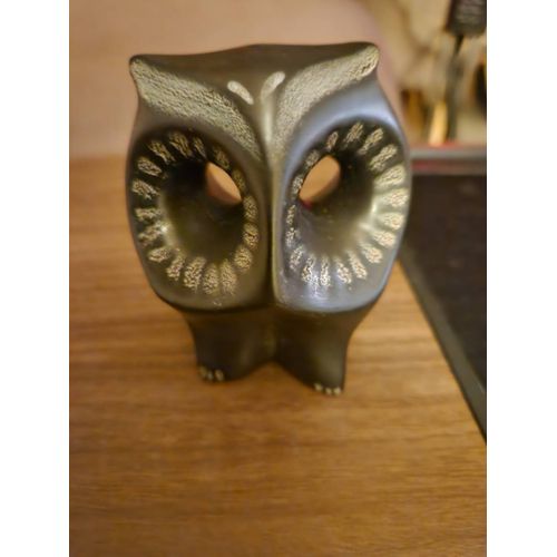 Hibou Porta Celi Torres Guardia Des Années 1960s