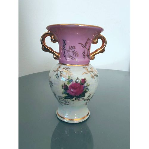 Petit vase en porcelaine vintage style rococo
